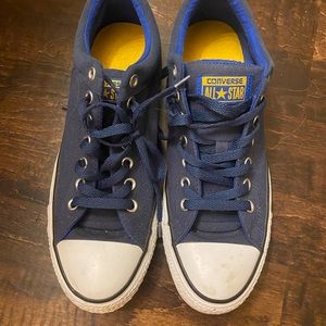 Men’s converse size 9